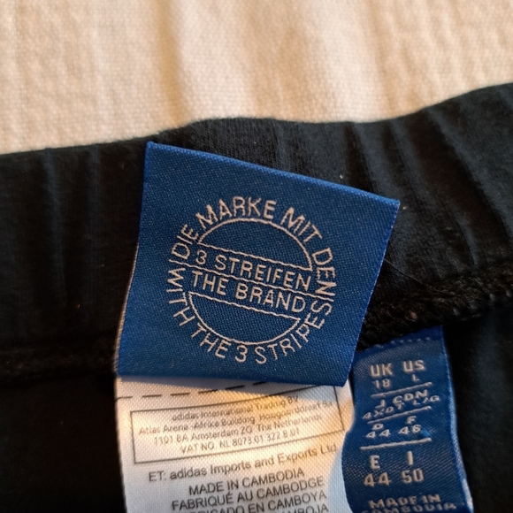 Adidas women's cropped size large black logo leggings VGUC - Picture 2 of 7